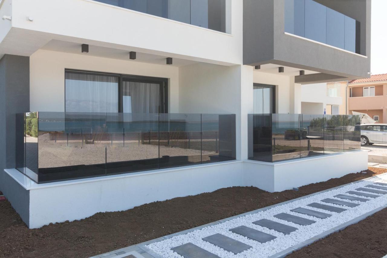 Luxury Beachfront Villa Crystal Aenona - By Ta Leut Agency Hoek van Holland Ngoại thất bức ảnh