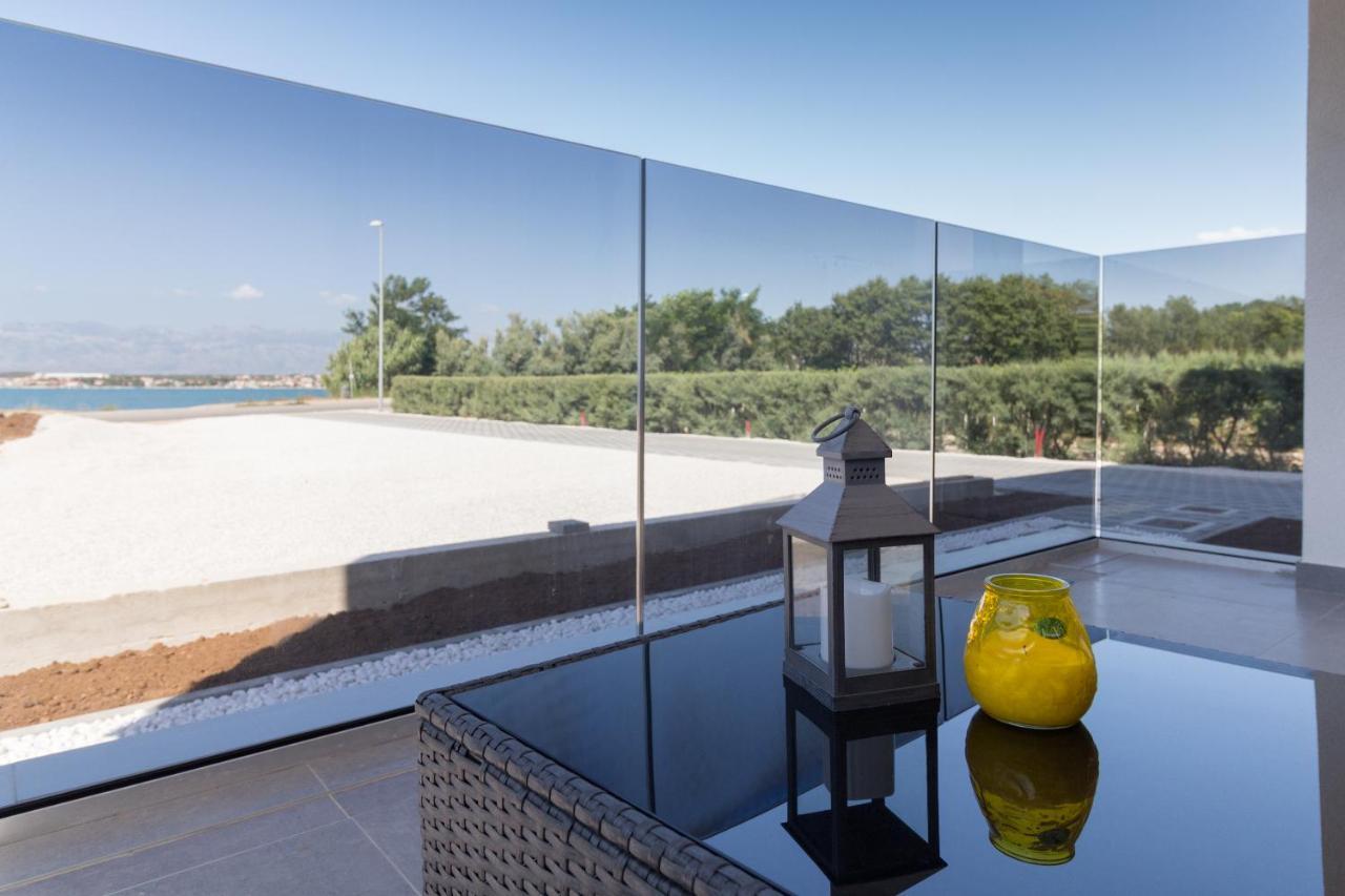 Luxury Beachfront Villa Crystal Aenona - By Ta Leut Agency Hoek van Holland Ngoại thất bức ảnh