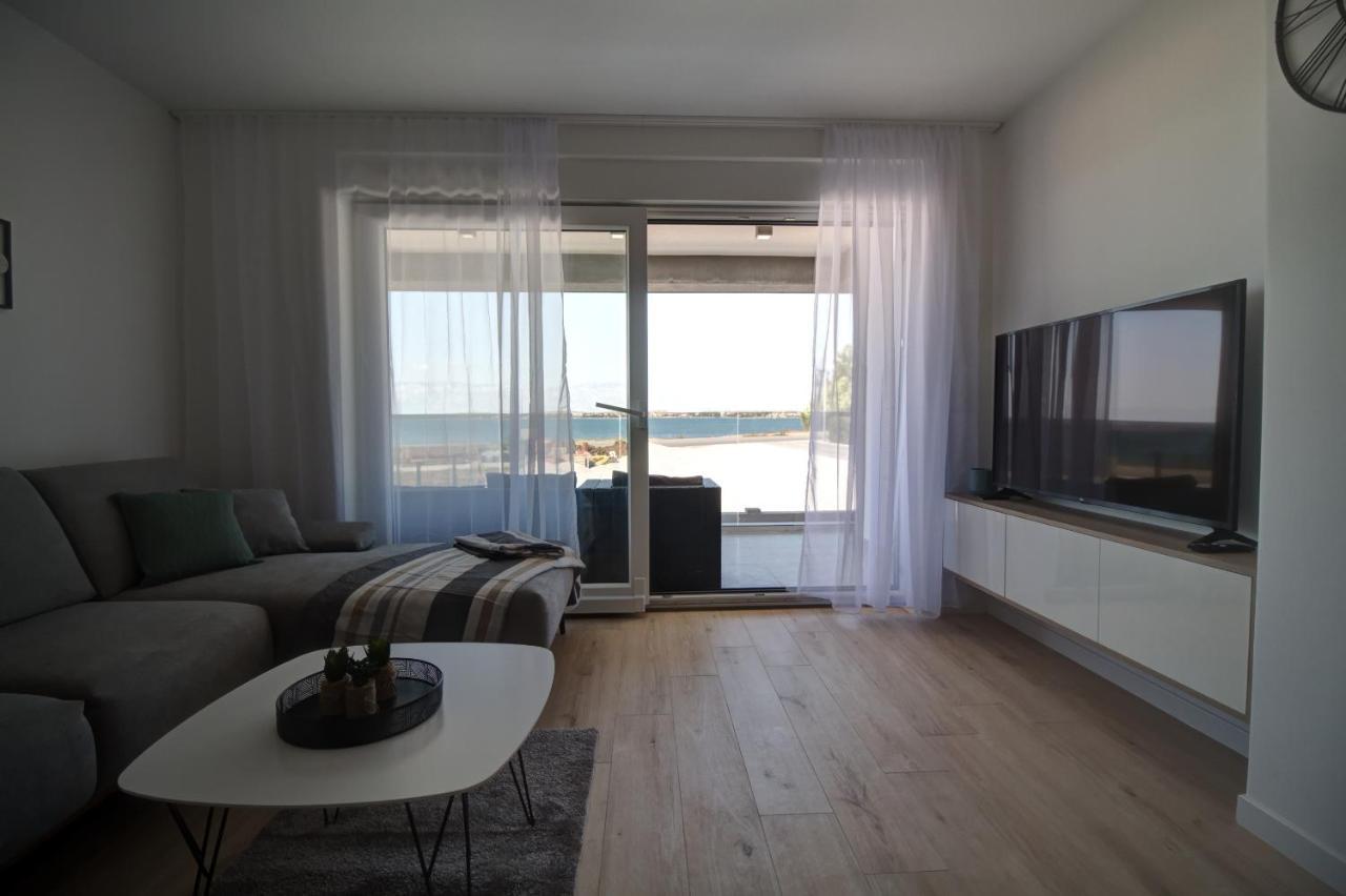 Luxury Beachfront Villa Crystal Aenona - By Ta Leut Agency Hoek van Holland Ngoại thất bức ảnh