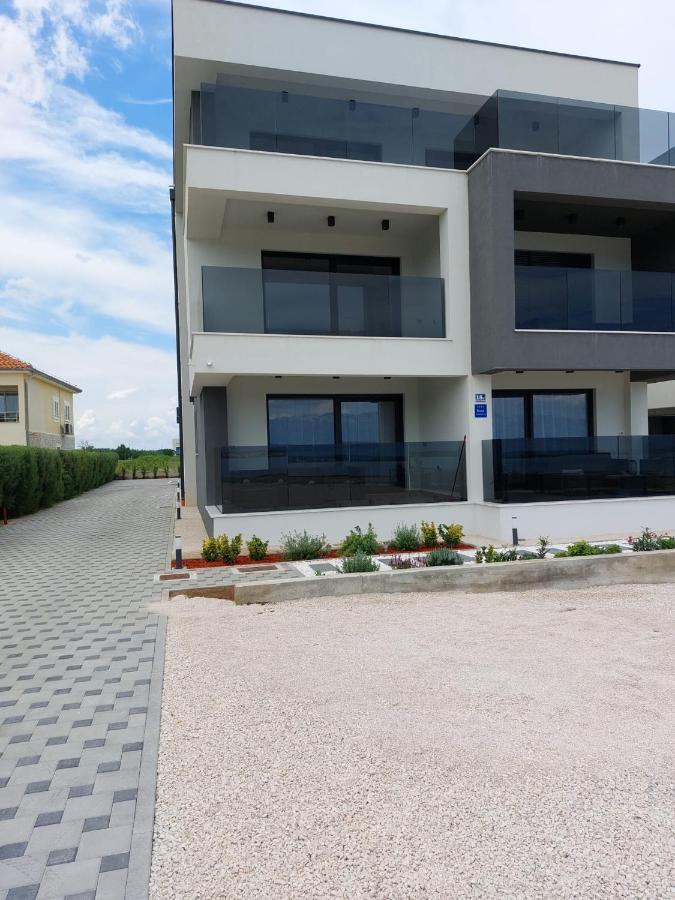 Luxury Beachfront Villa Crystal Aenona - By Ta Leut Agency Hoek van Holland Ngoại thất bức ảnh